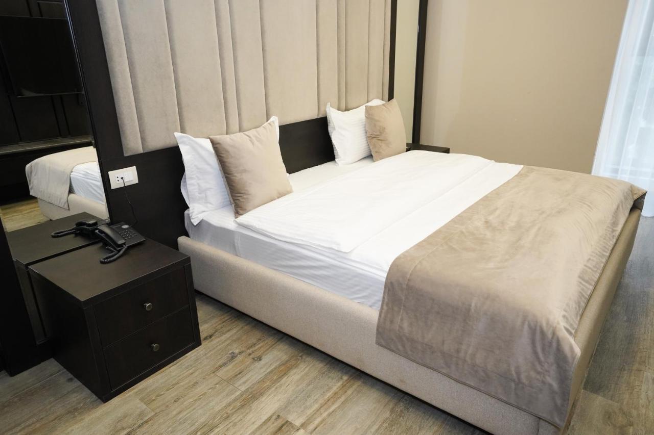 Soho Apart Hotel 예레반 외부 사진