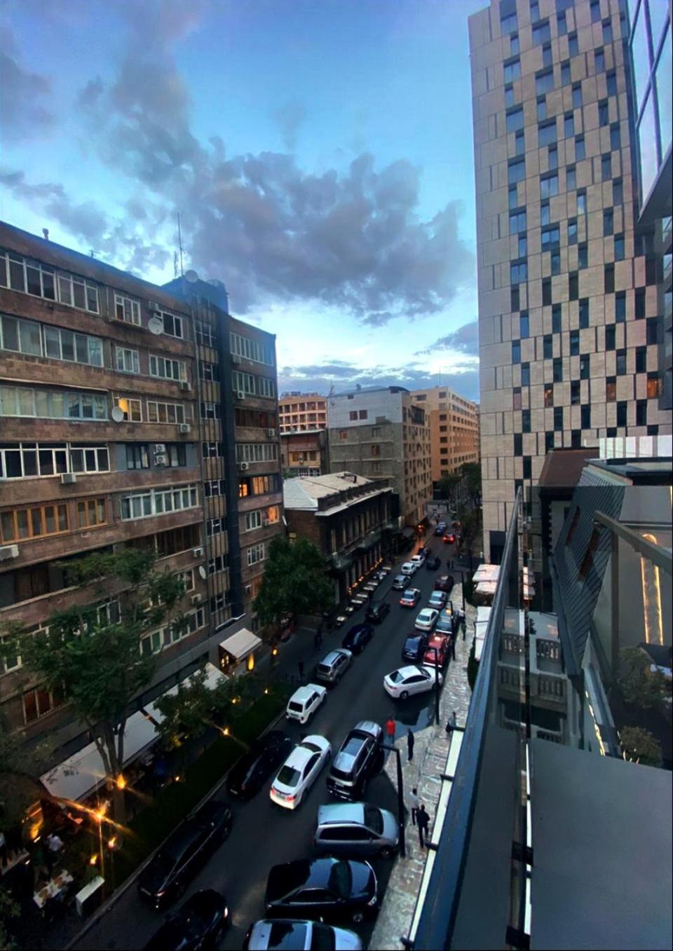 Soho Apart Hotel 예레반 외부 사진