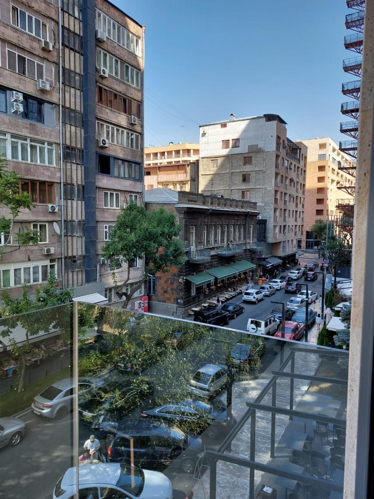 Soho Apart Hotel 예레반 외부 사진